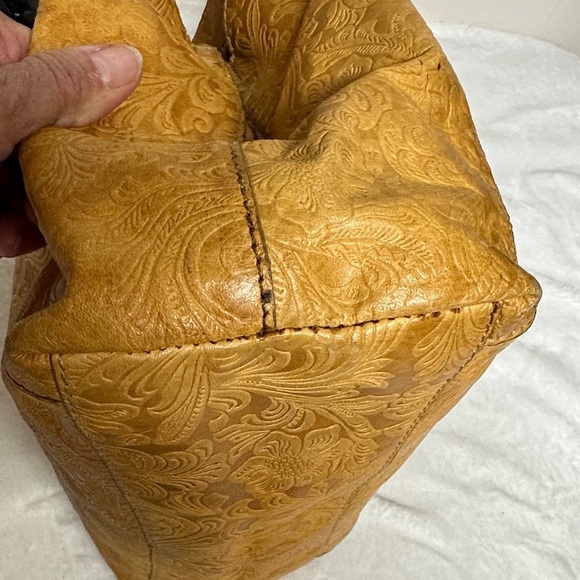 Steven By Steve Madden Embossed Mustard Colored leather Shoulder Bag - Picture 7 of 16